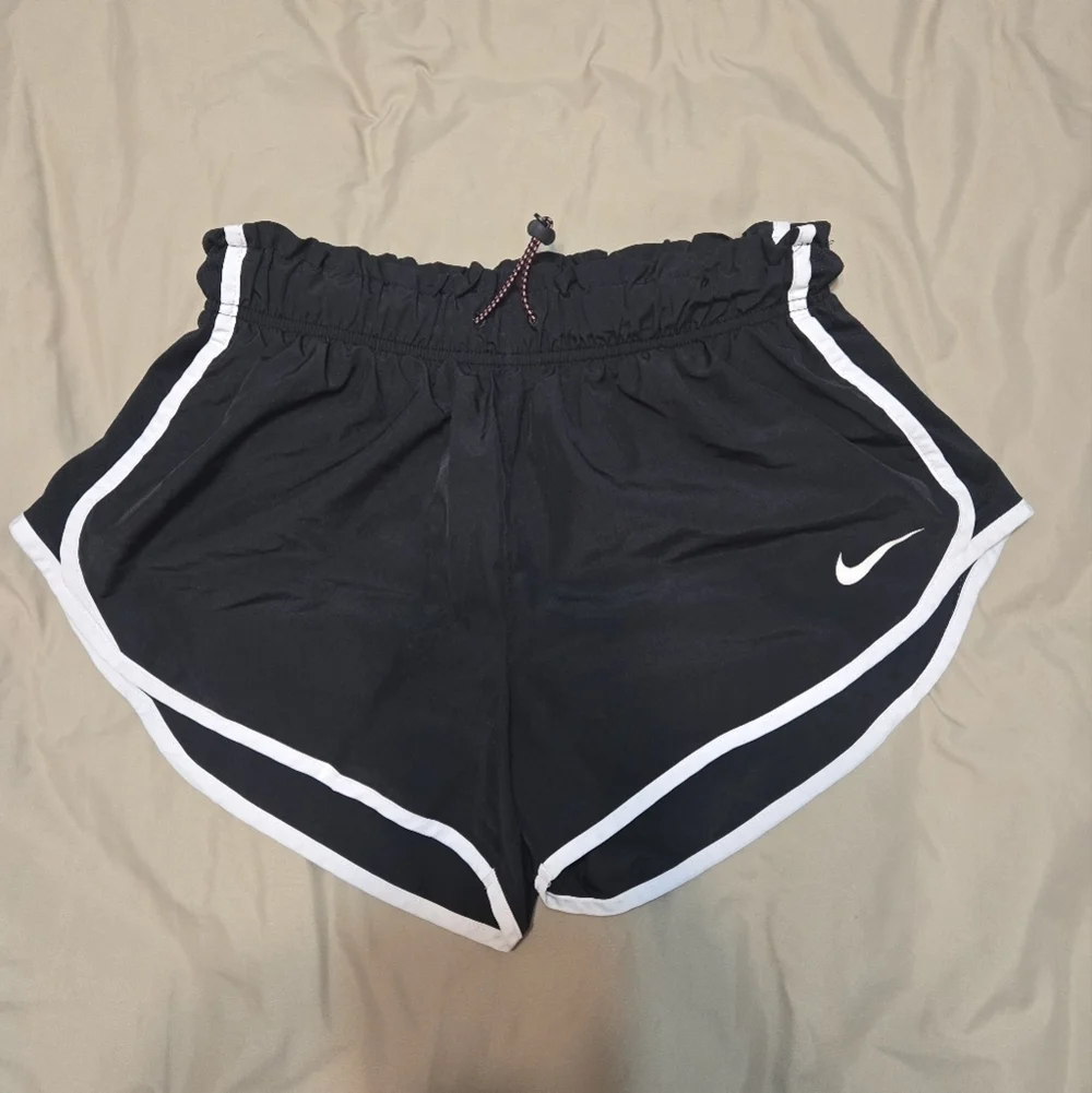 Nike Women's Black Athletic Shorts With Ruffle Elastic Waistband